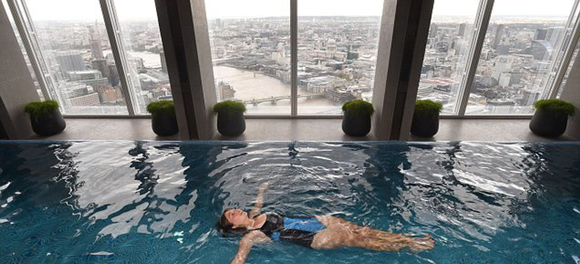 Shangri-La Infinity pool